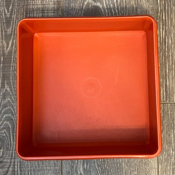 Tupperware Square Container with Lid - Picture 6 of 10